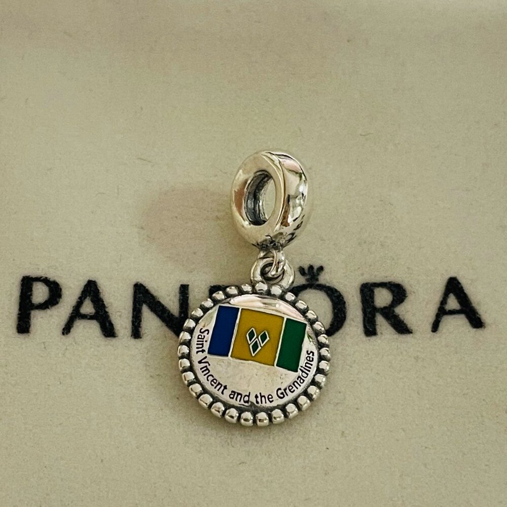 Pandora Saint Vincent and the Grenadines Flag Exclusive Charm Pendant